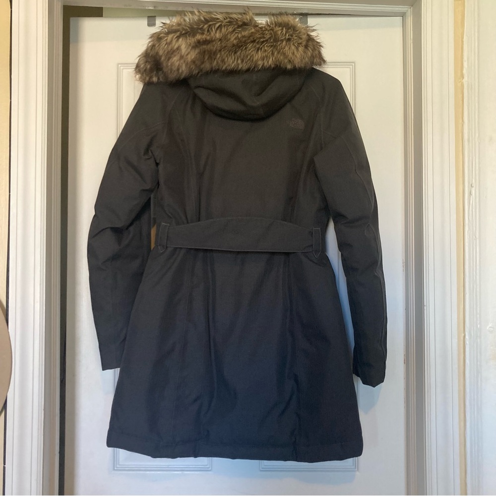 The North Face Coat- super warm, fun BMW logo embroidered, size small - Picture 5 of 11